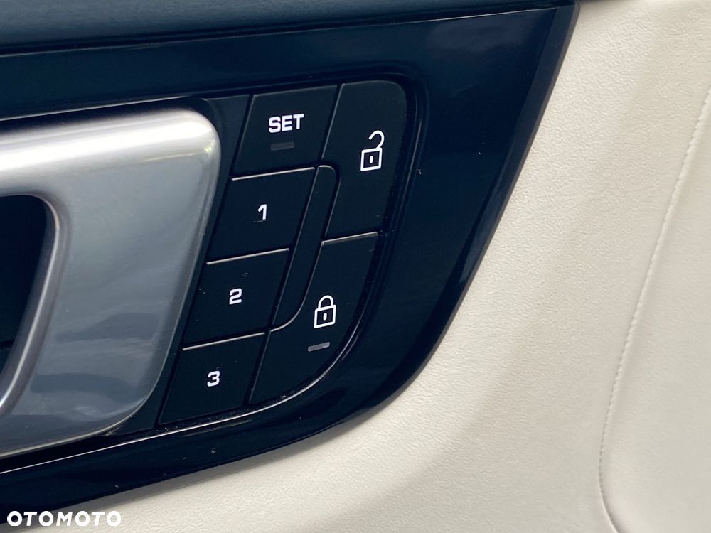 Porsche Cayenne E-Hybrid - 21