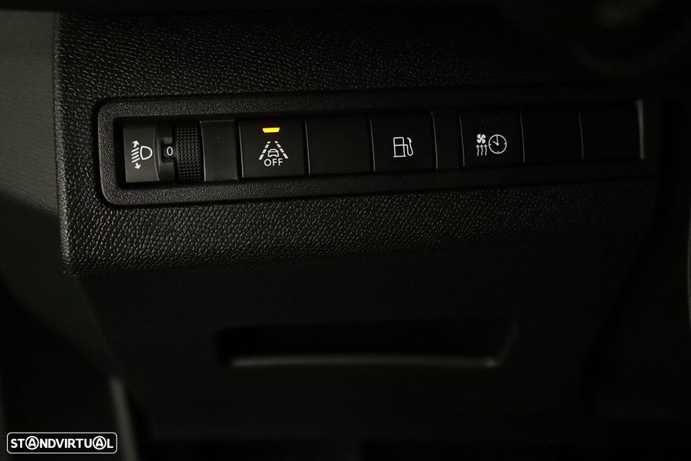 Peugeot 3008 1.6 Hybrid Allure e-EAT8 - 21