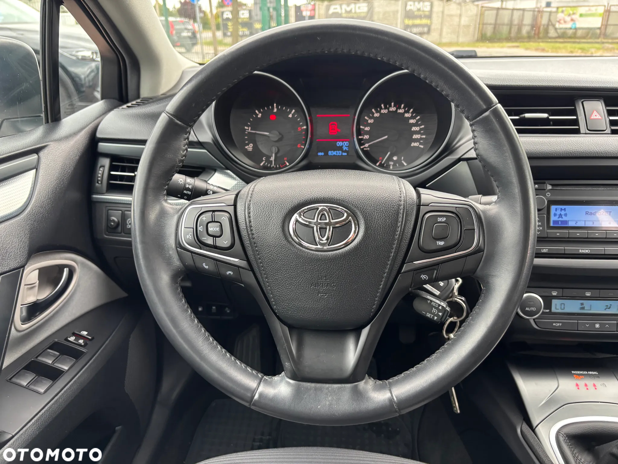Toyota Avensis - 18