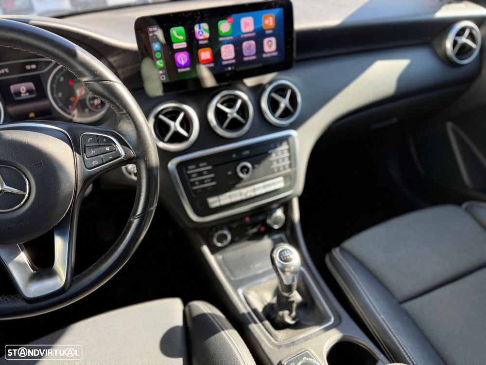 Mercedes-Benz A 180 - 22