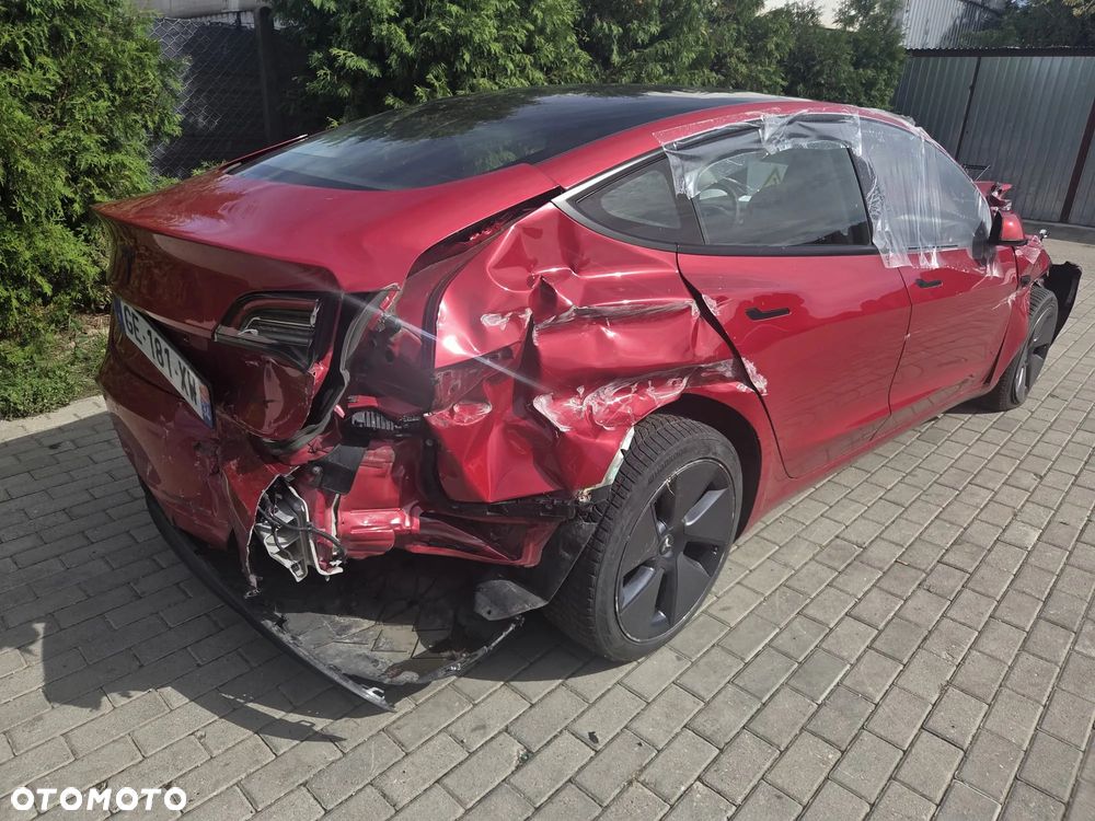 Tesla Model 3 - 2