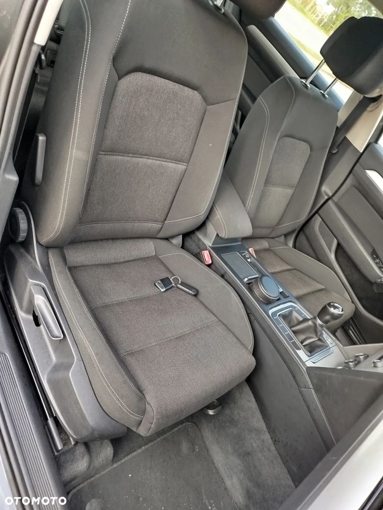 Volkswagen Passat Variant 1.6 TDI (BlueMotion Technology) Comfortline - 25