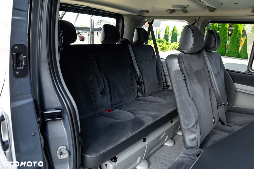 Renault Trafic FAP Grand Passenger Black Edition - 30