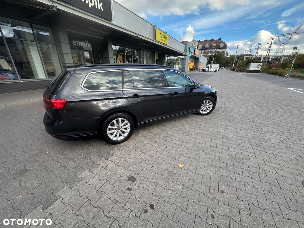 Volkswagen Passat - 2