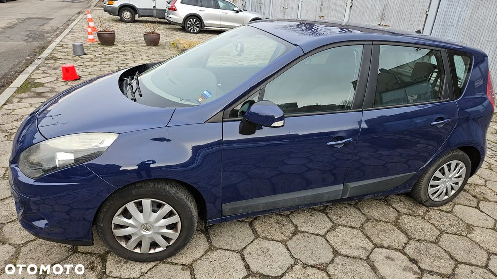 Renault Scenic 1.6 16V 110 Expression - 1