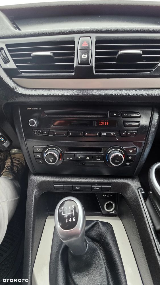 BMW X1 sDrive18d xLine - 24