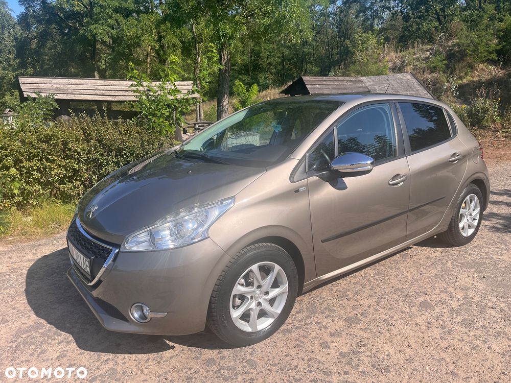 Peugeot 208 1.2 PureTech Style - 1