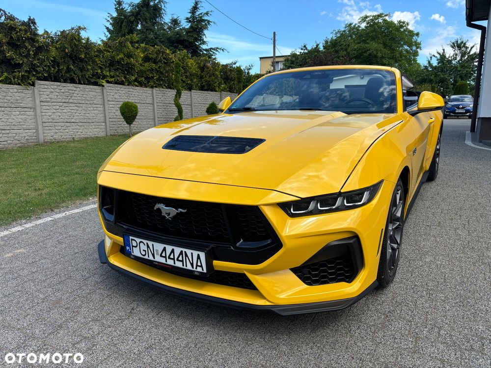 Ford Mustang - 32