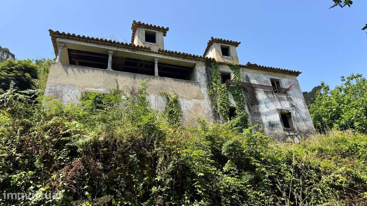 Quinta dos Sussurros — refúgio em Colares com riacho, cascatas e vista - Grande imagem: 2/46
