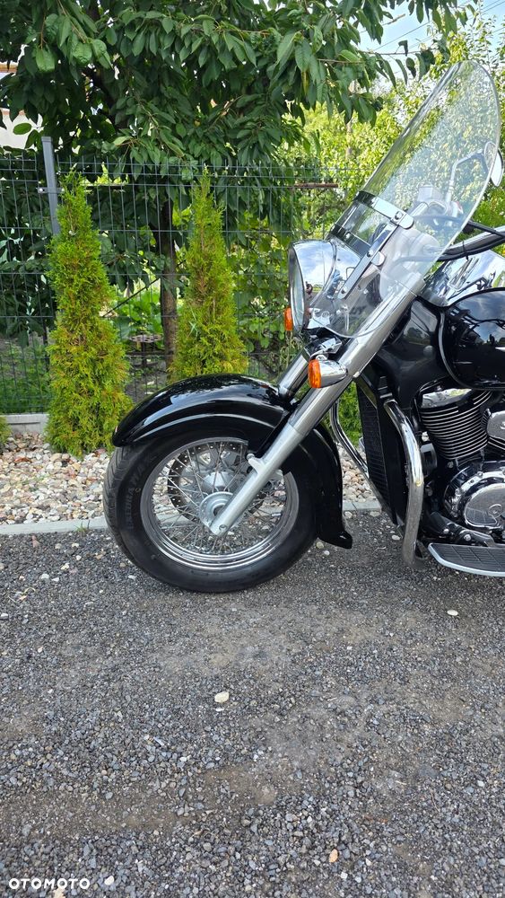 Suzuki Intruder - 16