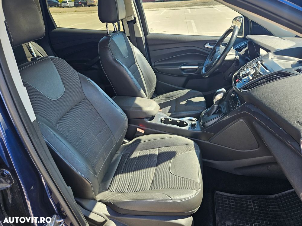 Ford Kuga 2.0 TDCi Powershift 4WD Titanium - 17
