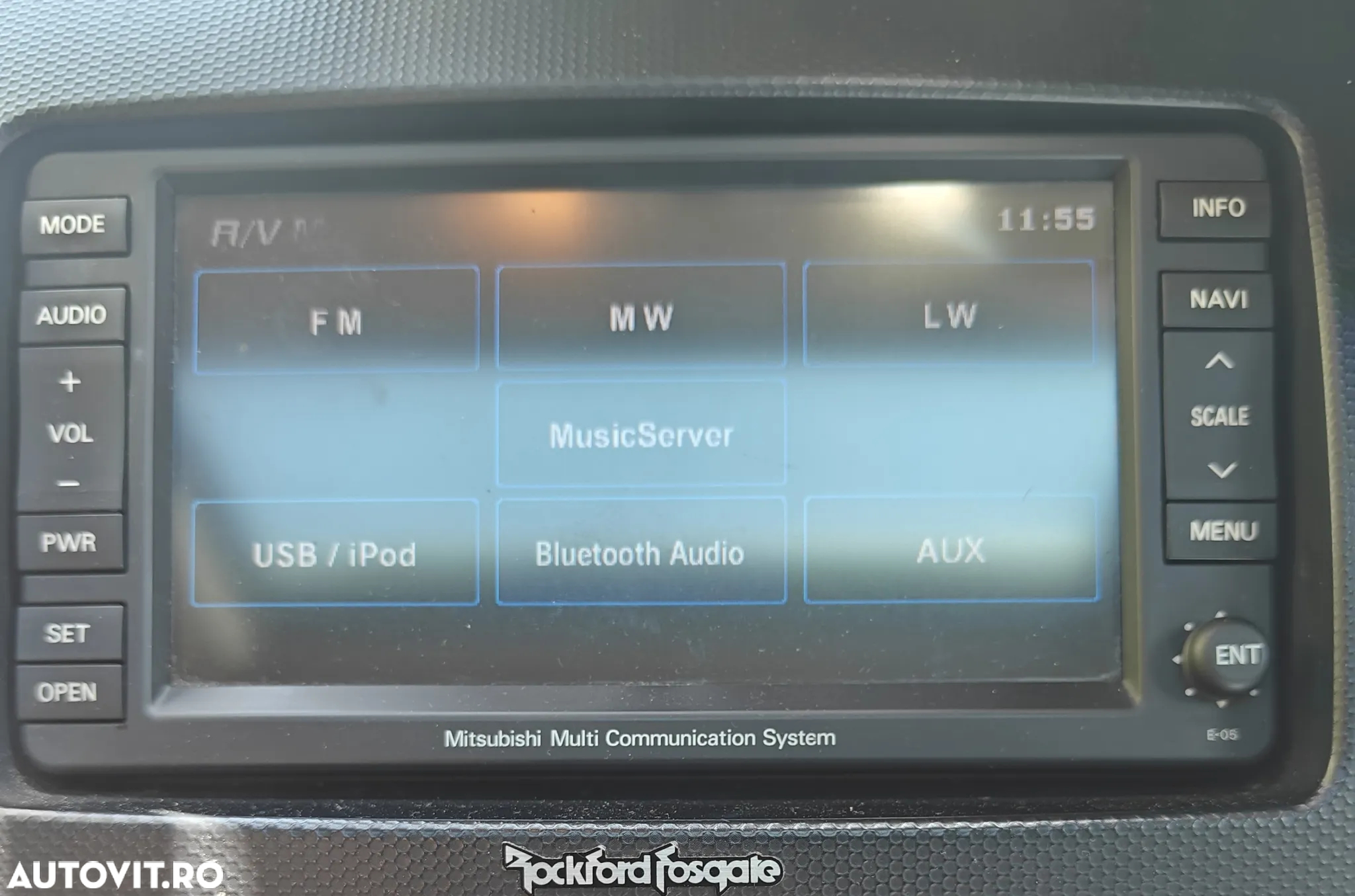 Mitsubishi Outlander - 14