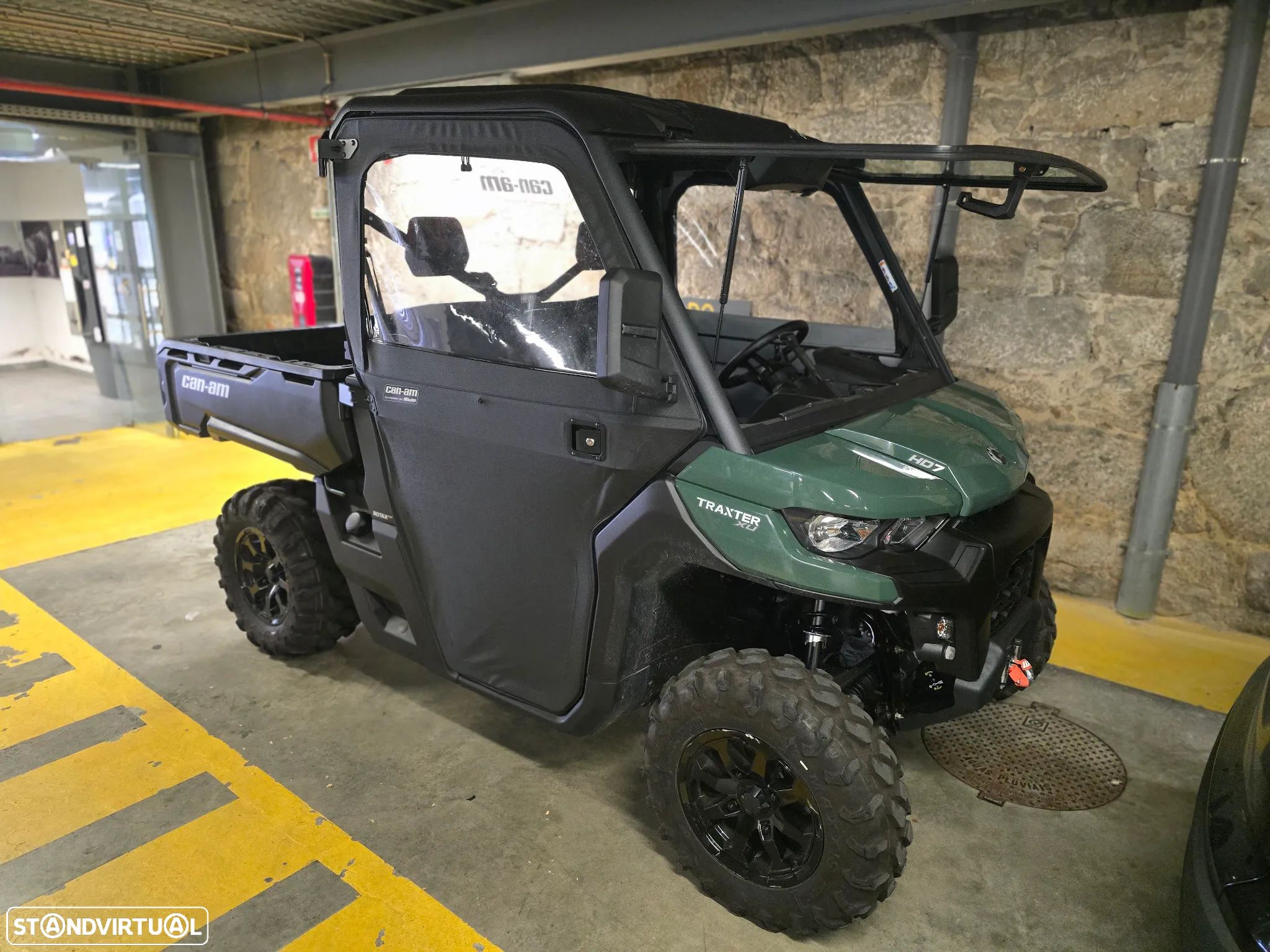 Can-Am Traxter - 1