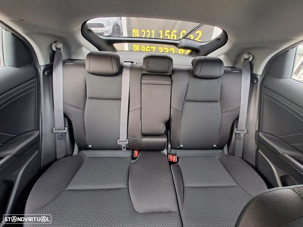 Honda Civic 1.6 i-DTEC Sport Connect Navi - 10