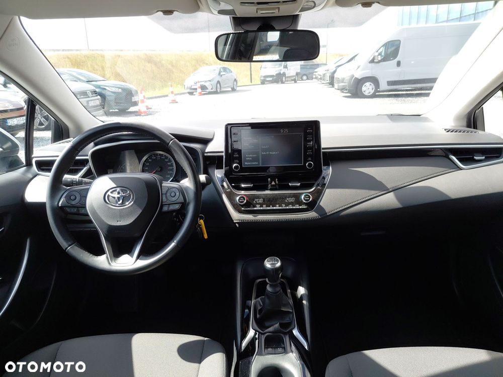 Toyota Corolla - 11