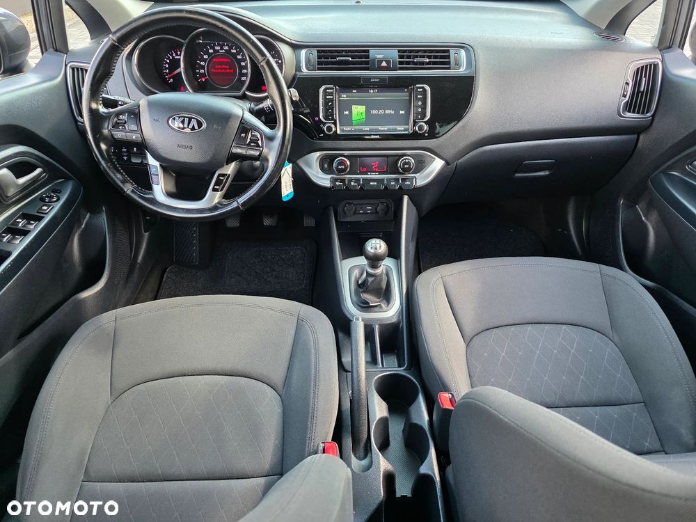 Kia Rio 1.2 Dream Team Edition - 9