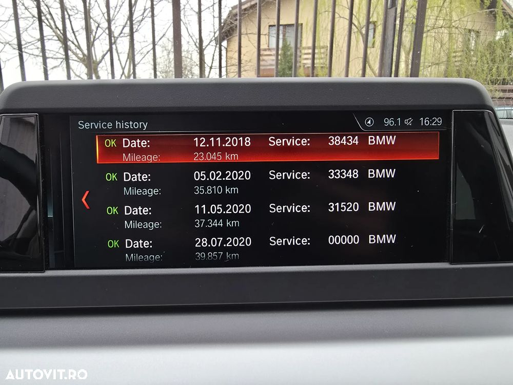 BMW Seria 5 520d AT - 28