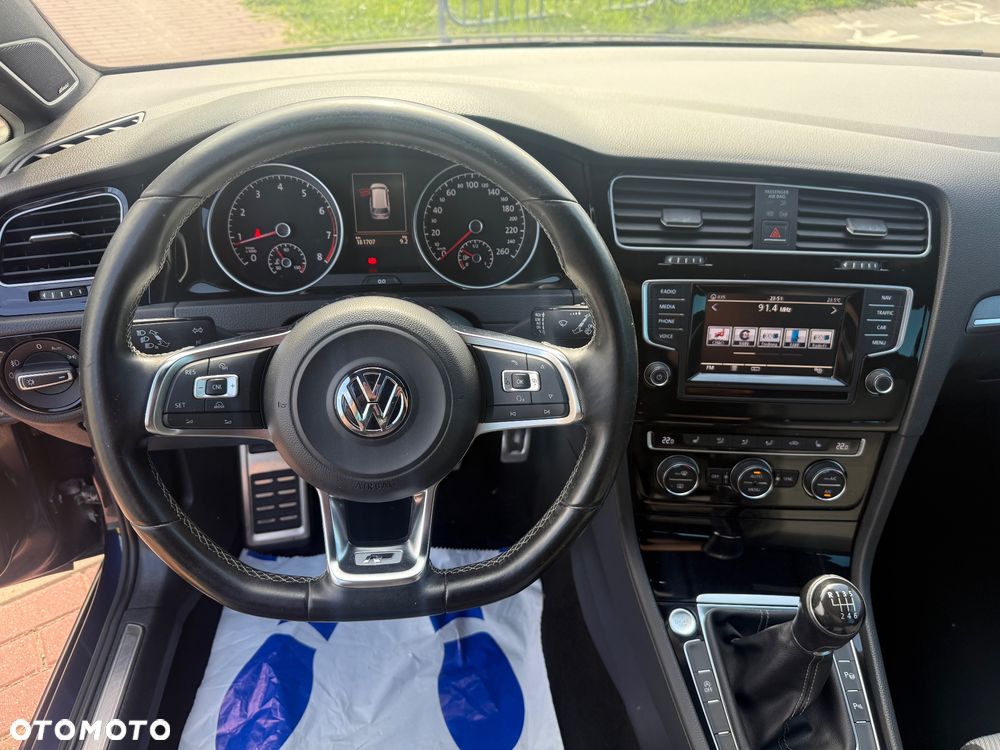 Volkswagen Golf 1.4 TSI BMT Highline - 15