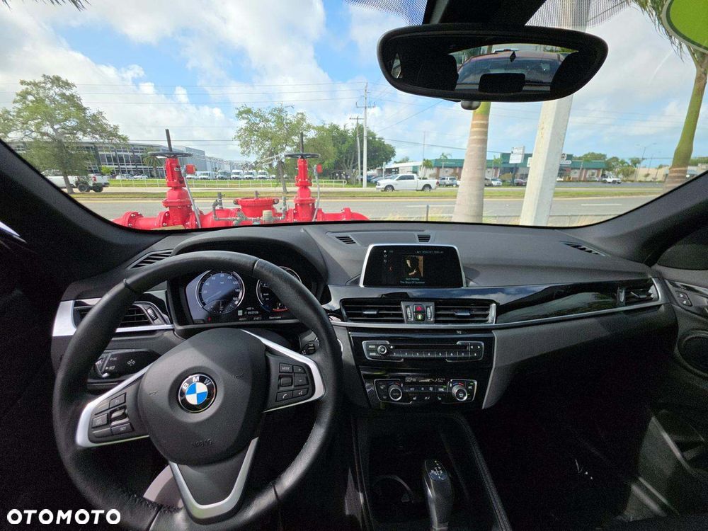 BMW X1 - 8