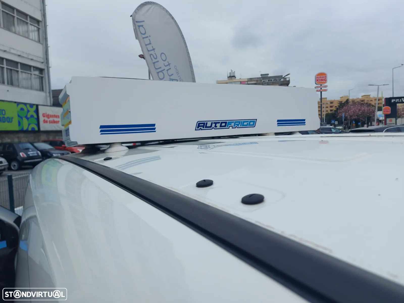 Fiat DOBLO EASY FRIO ESTRADA E GARAGEM - 24