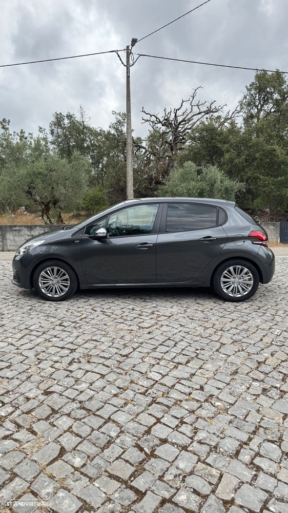 Peugeot 208 1.2 PureTech Style - 2