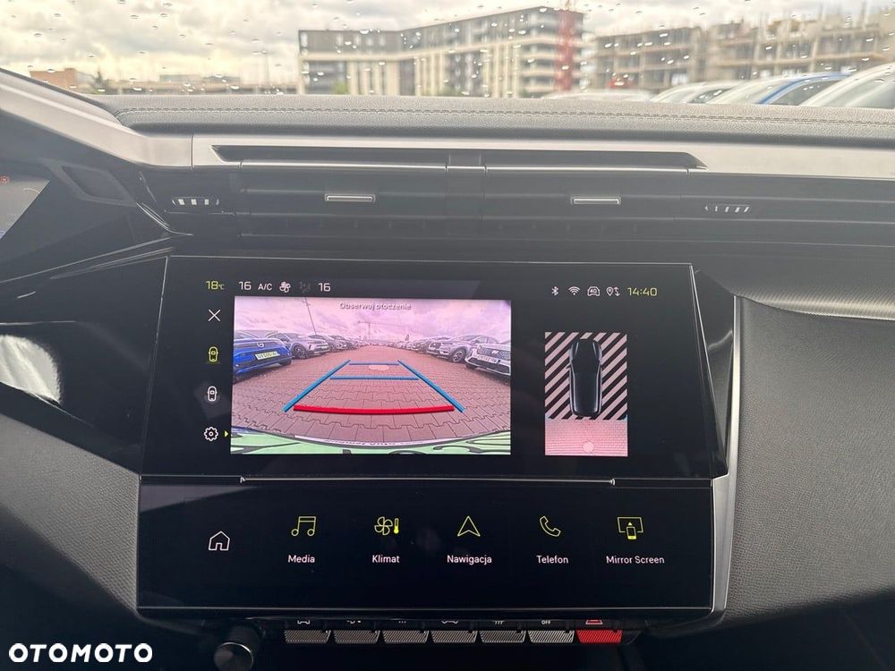 Peugeot 308 - 24