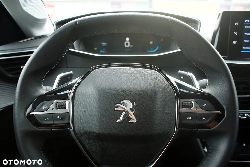 Peugeot 208 1.2 PureTech Allure S&S EAT8 - 10
