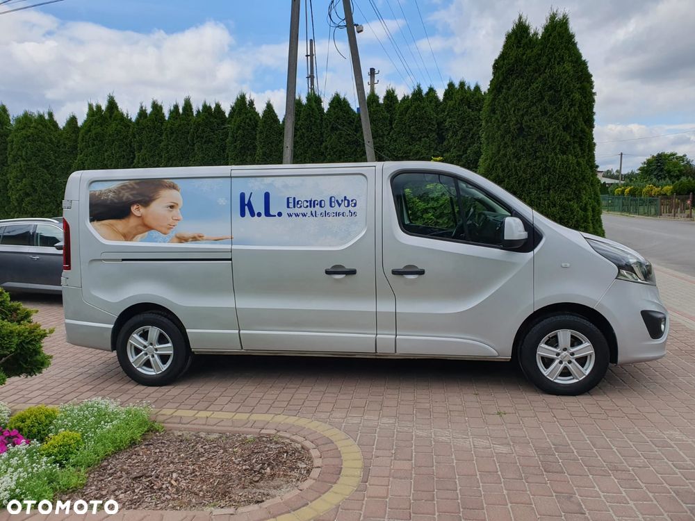 Opel Vivaro - 8