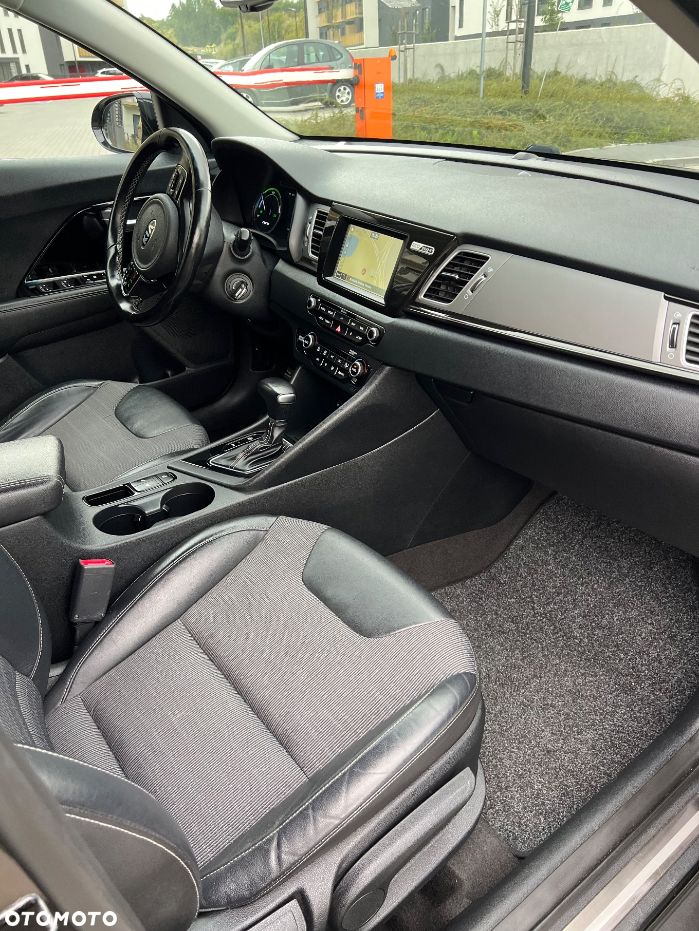 Kia Niro 1.6 GDI Hybrid L - 37