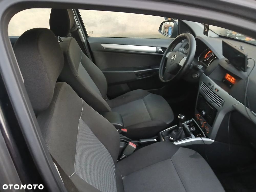 Opel Astra - 14