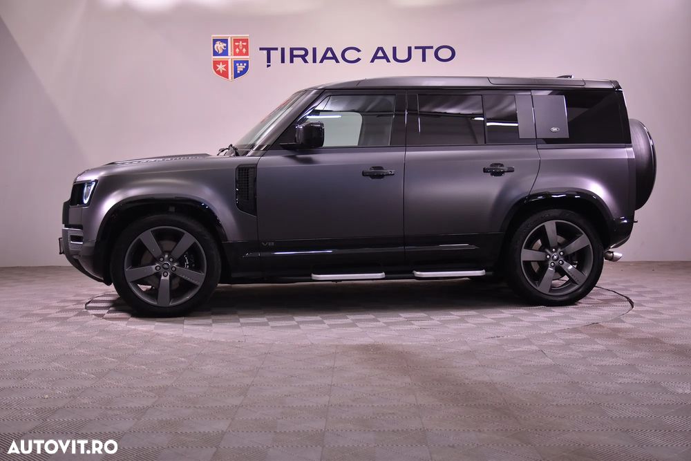 Land Rover Defender - 2