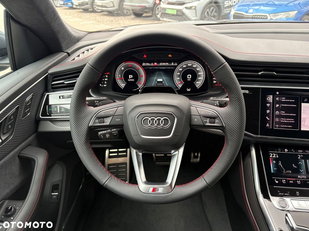 Audi Q8 - 12