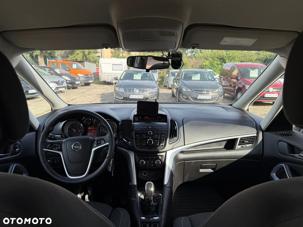 Opel Zafira - 22
