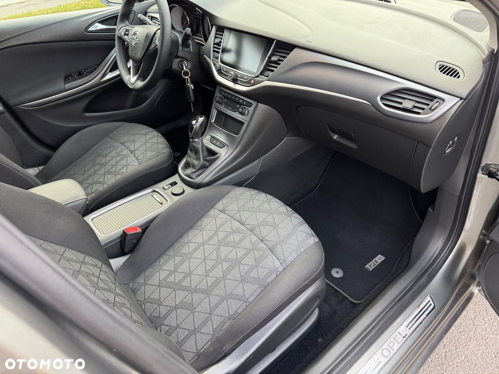 Opel Astra 1.4 Turbo 120 Jahre - 15