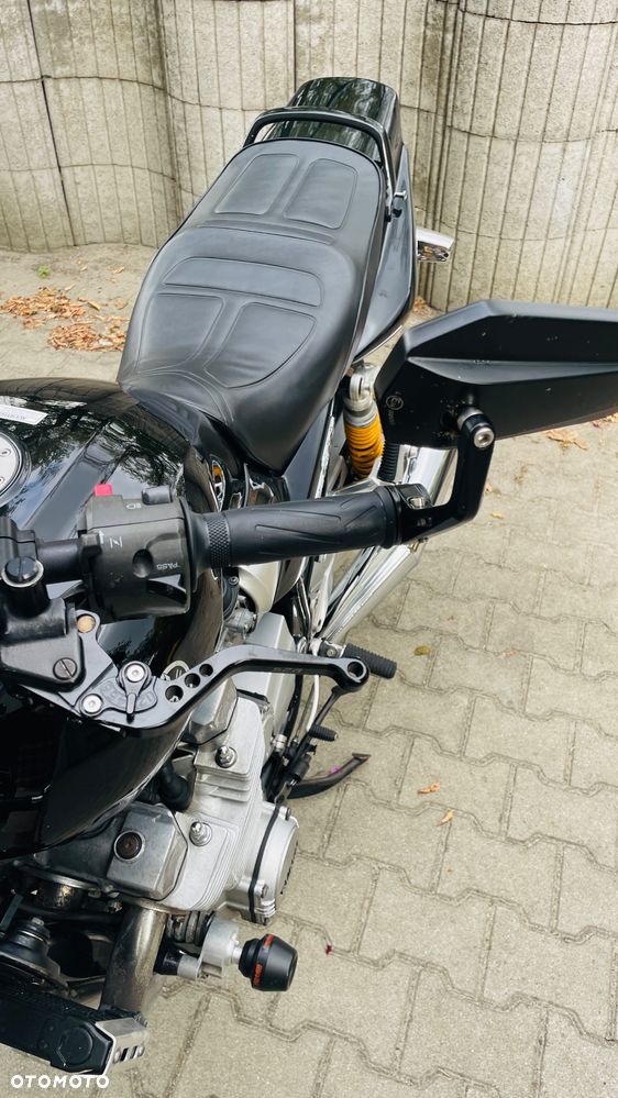 Yamaha XJR - 5
