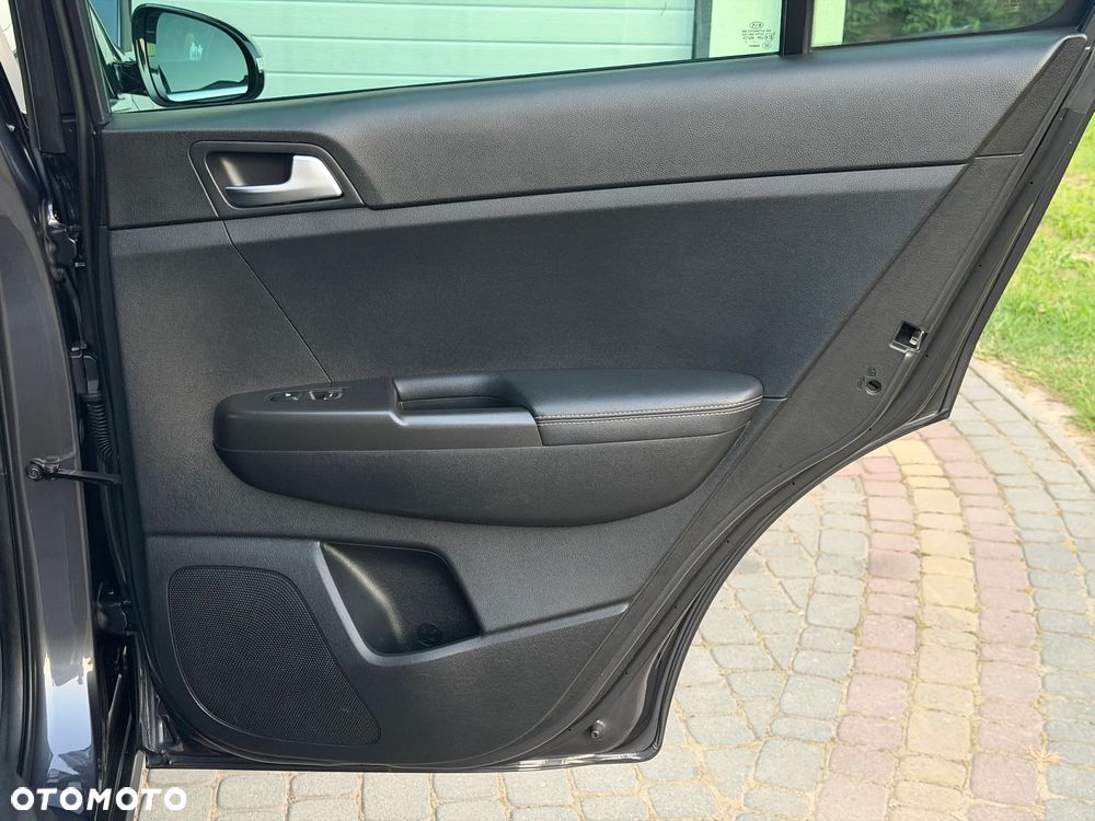 Kia Sportage 1.6 GDI L 2WD - 33
