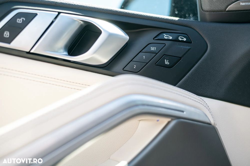 BMW X6 xDrive30d - 16