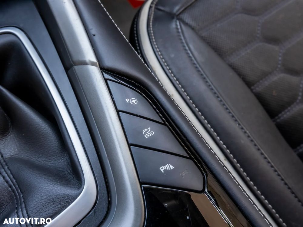 Ford Mondeo Vignale 2.0 Hybrid - 31