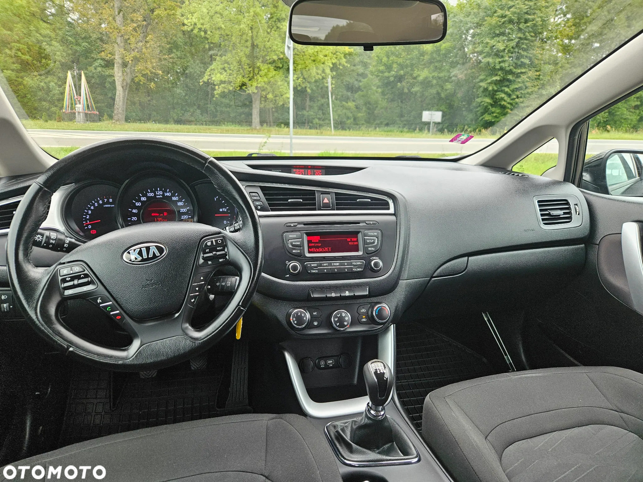 Kia Ceed 1.4 CVVT Dream-Team Edition - 26