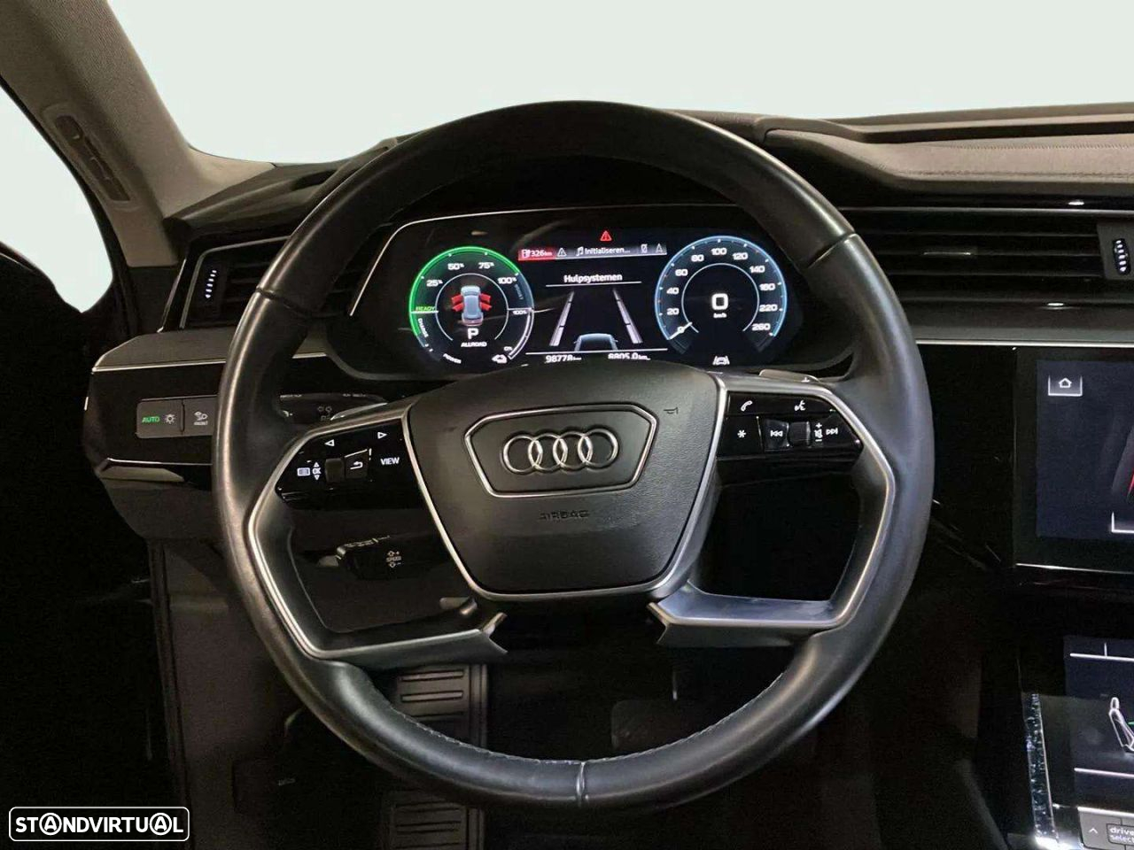 Audi e-tron 55 quattro - 11