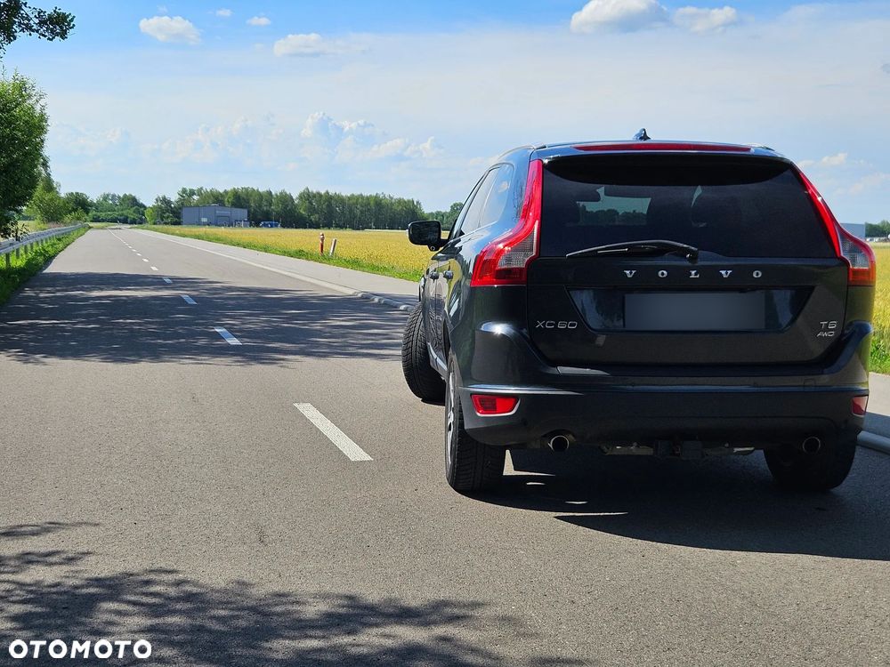 Volvo XC 60 T6 AWD Momentum - 15