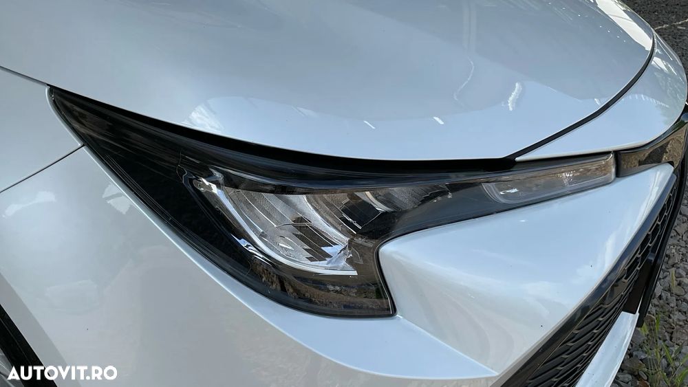 Toyota Corolla 1.8 HSD TS Dynamic - 27