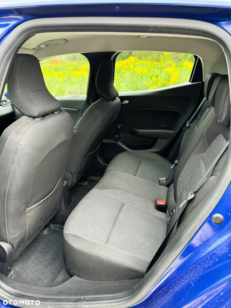 Renault Clio - 26