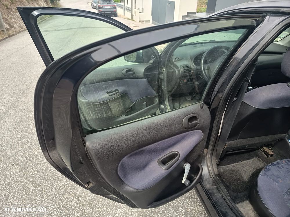 Peugeot 206 1.1 XR - 2