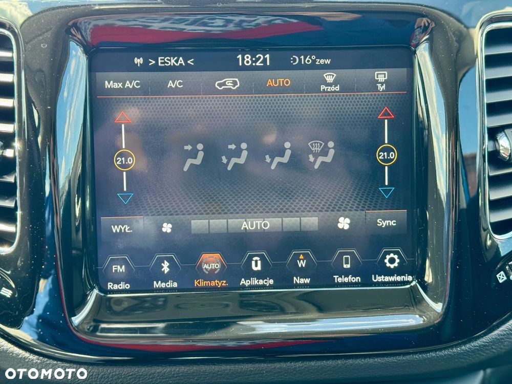 Jeep Compass 1.4 TMair Night Eagle FWD S&S - 36