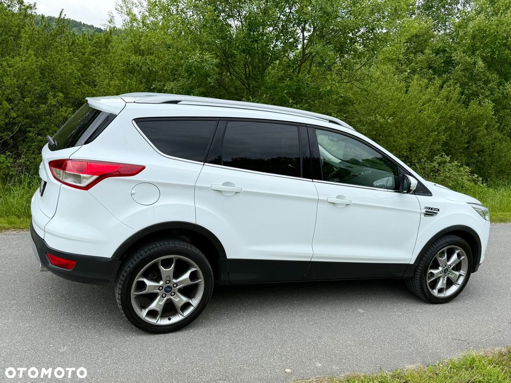 Ford Kuga 2.0 TDCi 4x4 ST-Line - 22
