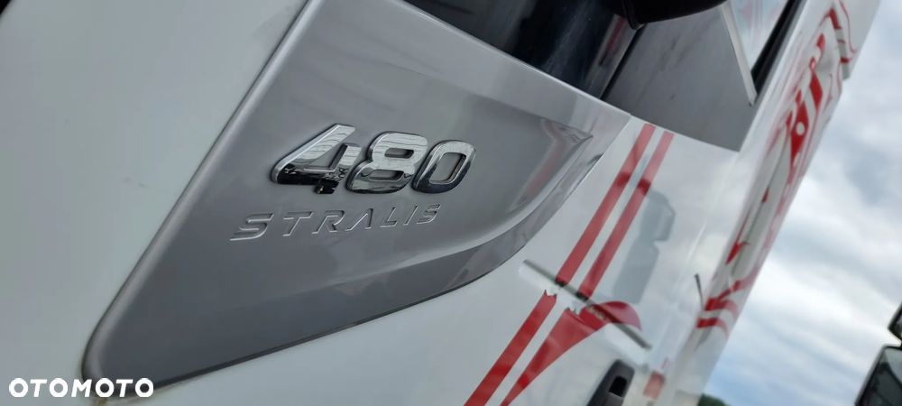 Iveco STRALIS - 12
