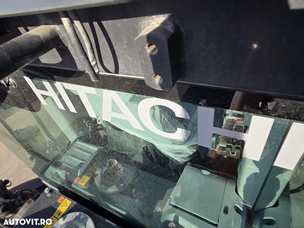 Hitachi ZW250-6, 2021, 7.117h, 23.578km, cupa 4mc, gresare automata, Masa operationala 21,4t, anv MICHELIN 60% ok, camera spate, GPS in romana, posibilitate leasing 4 ani, 200 CP, consum mediu 11,3l/h, revizii facute-PROMOTIE 91.900 EUR+Tva - 24