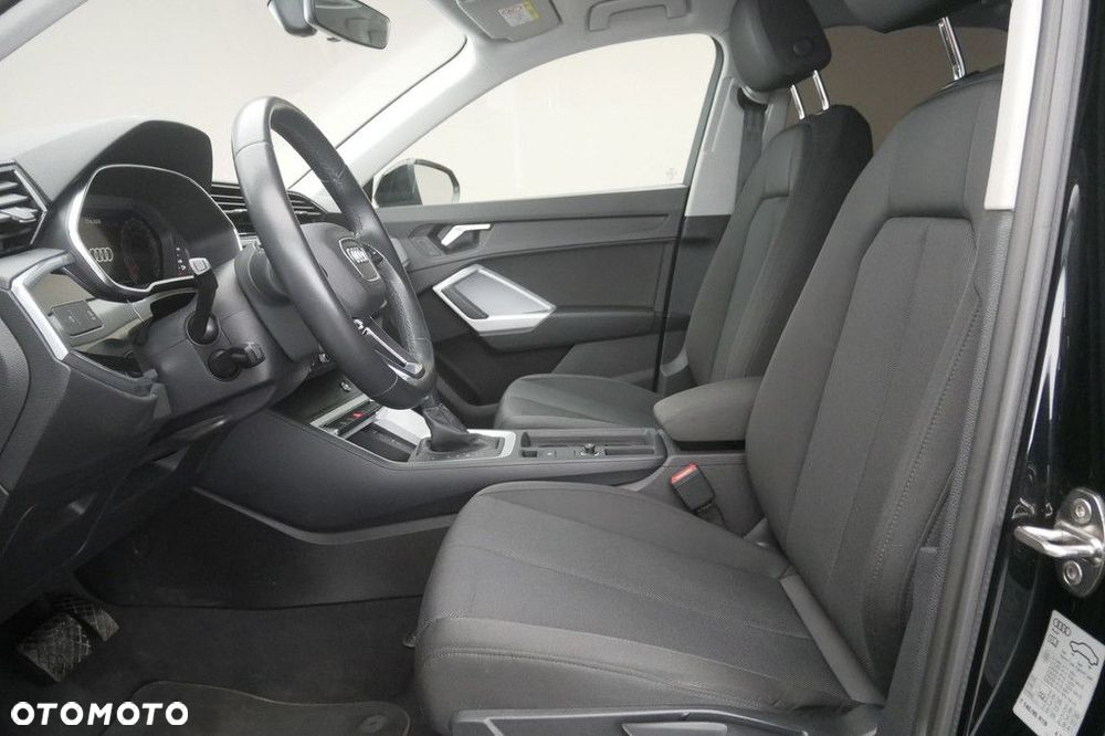 Audi Q3 - 12