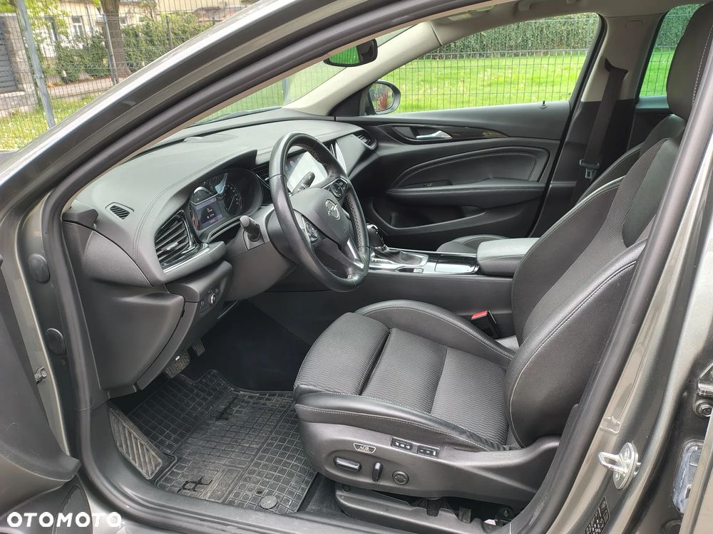 Opel Insignia 1.6 T Innovation S&S - 11